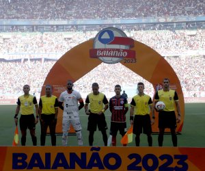 Bahia 1 x 0 Vitória - fotos: Felipe Oliveira/ECB e Pietro Carpi/ECV