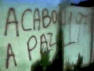 Vídeo: após rebaixamento, Cidade Tricolor amanhece com muros pichados: “Acabou a paz”
