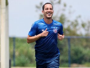 Santos busca contratação do meio-campista Rodriguinho