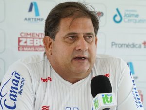 Guto projeta acesso do Bahia em 2022 e promete nova oportunidade para Oscar Ruiz