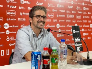 Novo executivo, Rodrigo Pastana é apresentado no Vitória: ''Vou buscar fazer o melhor''