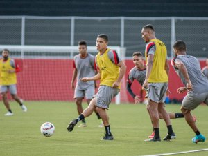 Com mais um tático, elenco do Vitória finaliza preparação para enfrentar o Confiança pela Série C