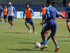   Bahia faz treino tático para duelo contra o Athletico-PR