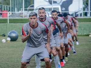 Com tático e fundamentos, elenco do Vitória segue preparação para enfrentar o São José-RS