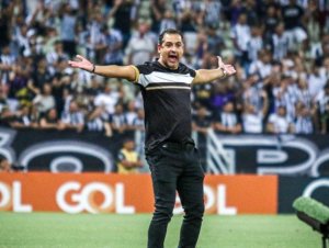 Após derrota no clássico, Marquinhos Santos deixa o comando técnico do Ceará