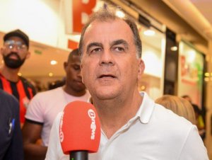 Presidente do Vitória confirma pré-contrato com seis jogadores; confira os nomes