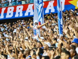 Bahia abre venda de ingressos para duelo contra o Barcelona na Fonte Nova