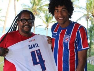 Zagueiro ex-seleção brasileira ressalta sonho de jogar no Bahia: 