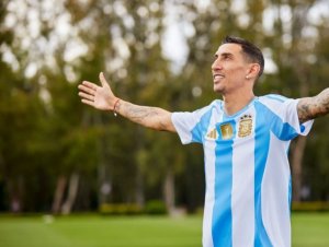 Após ameaças de morte à família, craque da Argentina desiste de retornar ao clube que o revelou