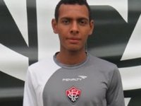 Lateral do Vitória é convocado para a seleção brasileira sub-20