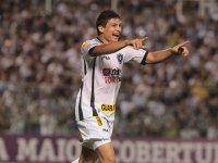 Botafogo vende Elkeson e Vitória tem direito a receber 5% do valor
